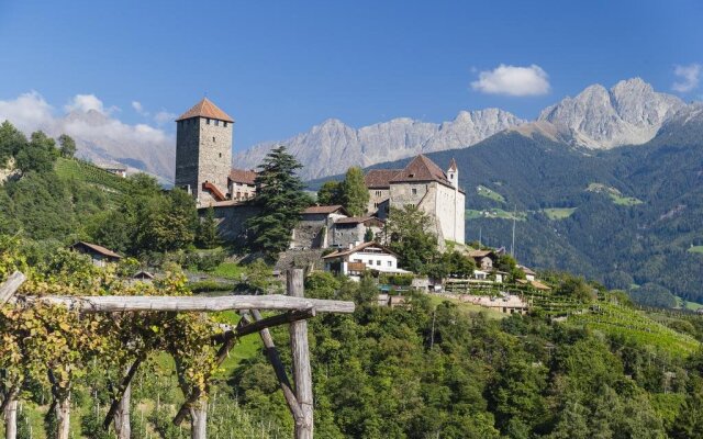 Hotel Zum Tiroler Adler