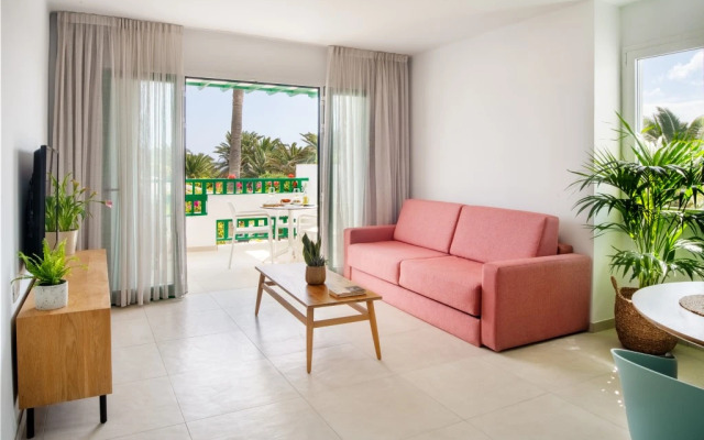 Nazaret Apartamentos Cmp