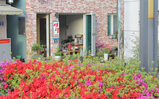 Tongyeong Semiee Guest House