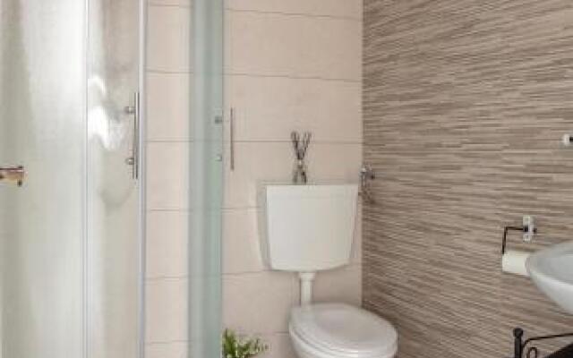 Slovenian Istria Rooms & Apartments