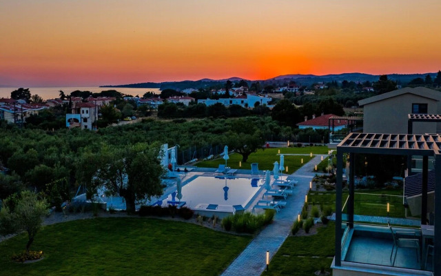 Miroes Suites