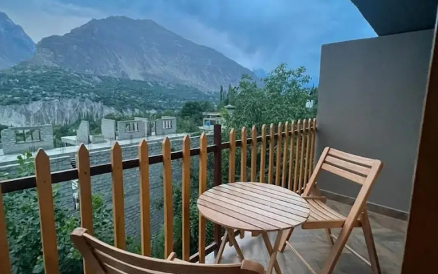 Osho Beyaak Hunza