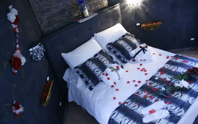 Crystal Rhome Guest House