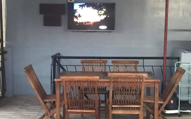 A Unique and Cozy Wholehouse in Babak Samal Island
