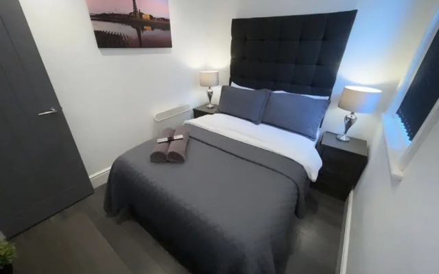 Albert Luxury Hottub and Jacuzzi Apartments