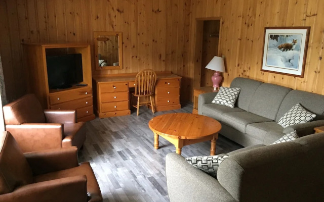 Clevelands House Resort Muskoka