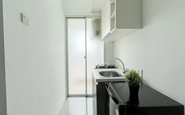 Minimalist Look 1Br At Apartment Vittoria Residence