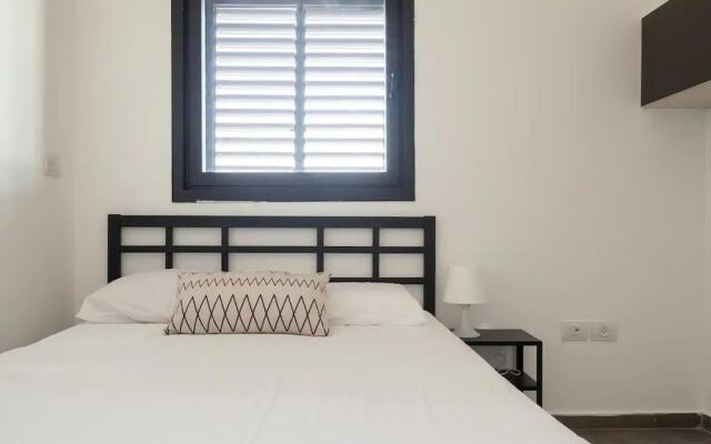 Luxury Penthouse on High Floor with Hot Tub