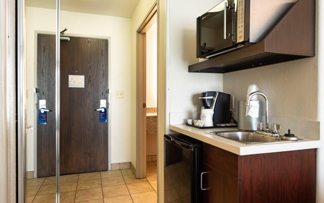 Holiday Inn Express Evanston by IHG
