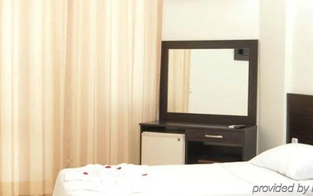 Zel Hotel