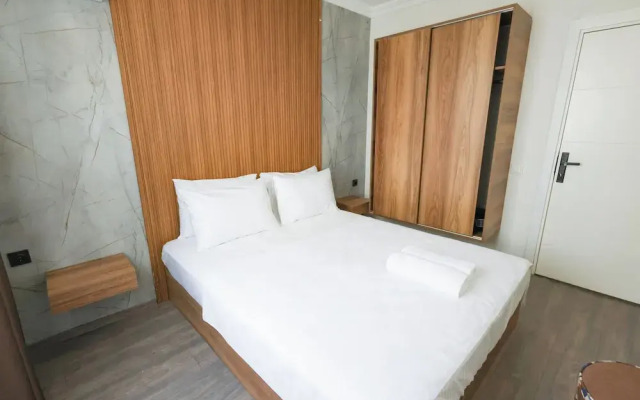 Sorta Hotel