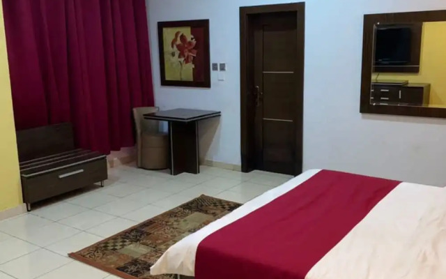Owee Suites