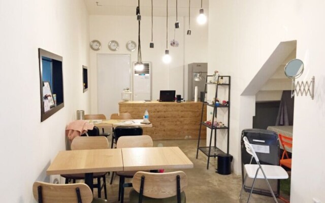 Jayo Guesthouse - Hostel