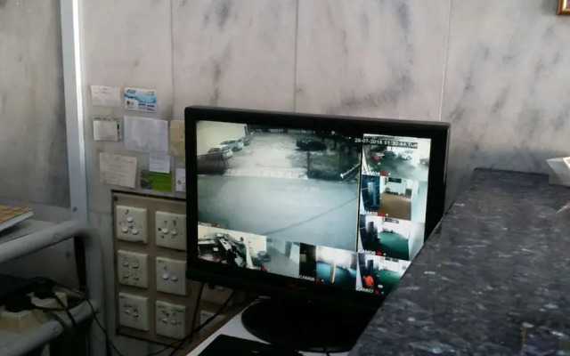 Dragon & Phoenix Hotel