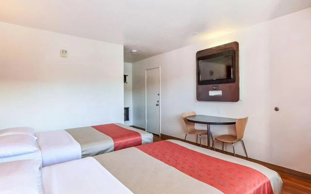 Motel 6 – San Jose, CA - South