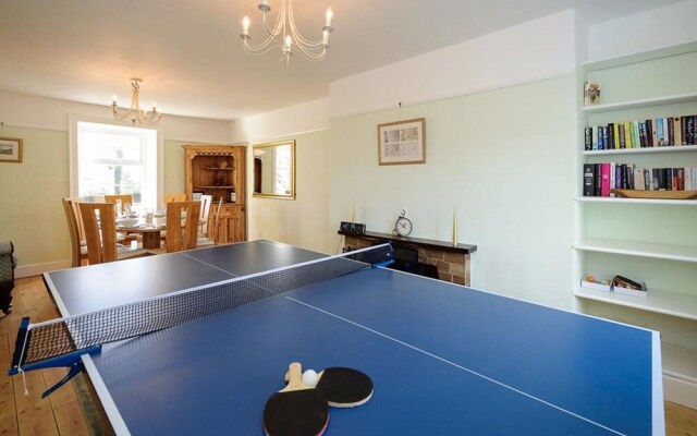 Beautiful Mansion in Botwnnog With a Private Garden