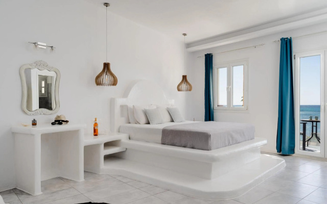 Manios Suites