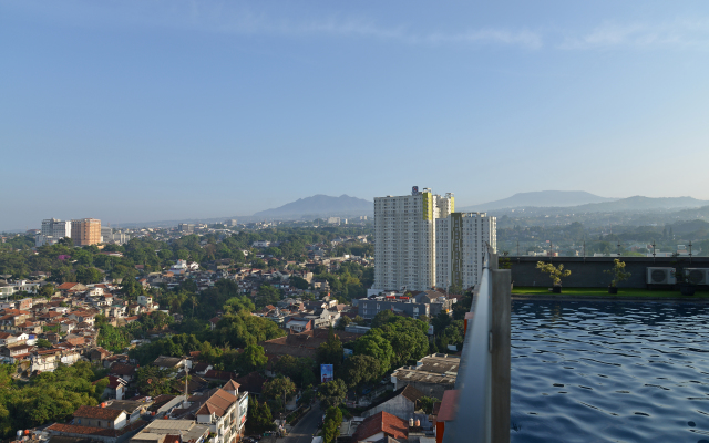 HARRIS Hotel & Conventions Ciumbuleuit Bandung