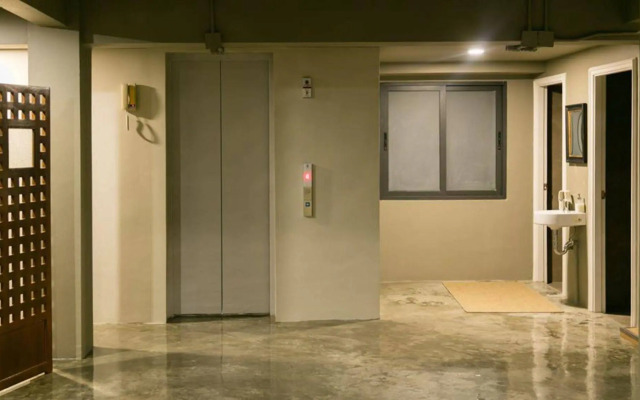 Collection O The Spades Hostel