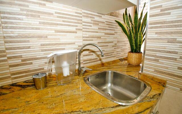 Turina Apartment -AC near beach