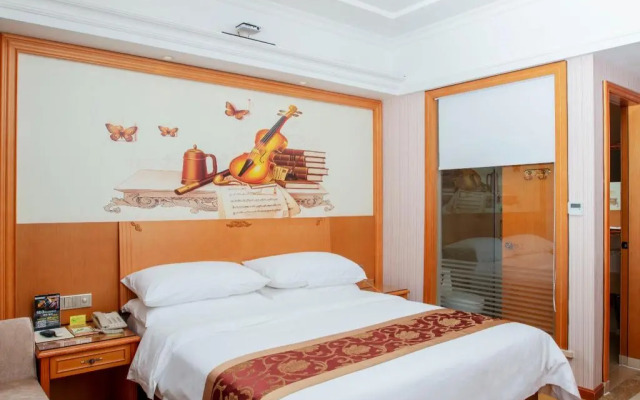 Vienna Hotel (Dongguan Dalang Bus Station)