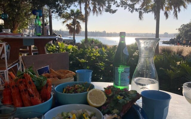 1 Bedroom Surfer’s View with Parking in Manly
