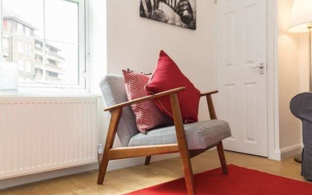 2 Bed Near Waterloo, Sleeps 6