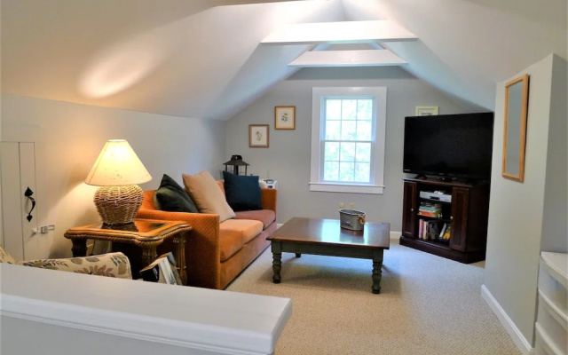 64 Rock Harbor - 3 Bedroom House
