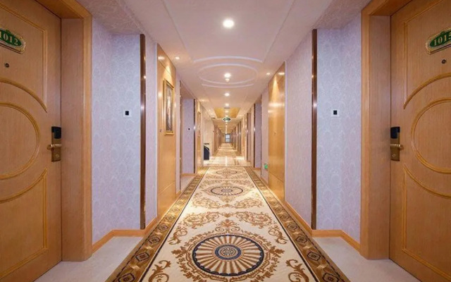 Vienna International Hotel (Beijing Huilongguan Wendu Water City)