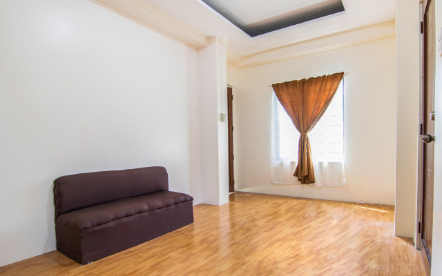 OYO 431 Apollo 11 Apartelle
