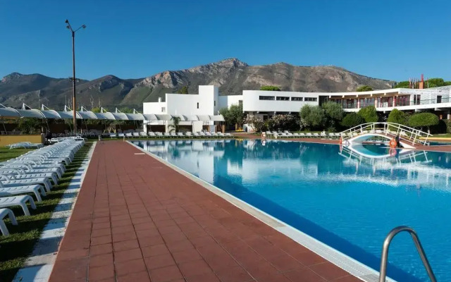 Hotel & Villaggio Torre Normanna