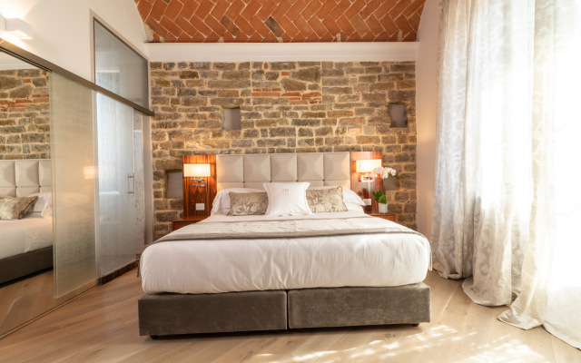 Donati Luxury Tower Suites