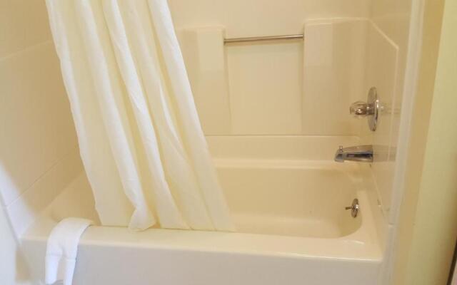 Rodeway Inn & Suites Hershey Chocolate Avenue