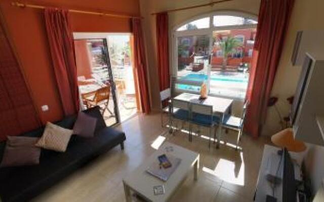 Romantic Sunny Apartment