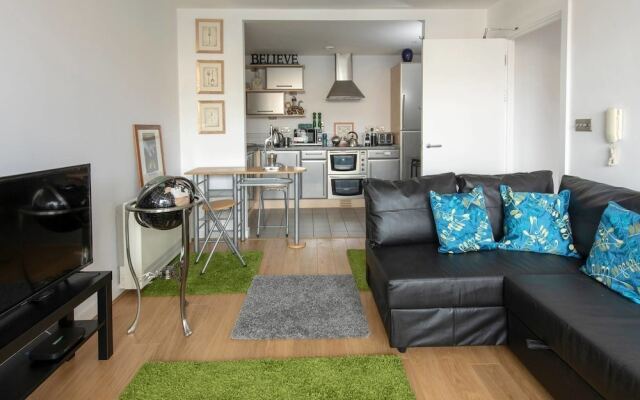 Top Floor Modern 2BD Flat in Northern Quarter