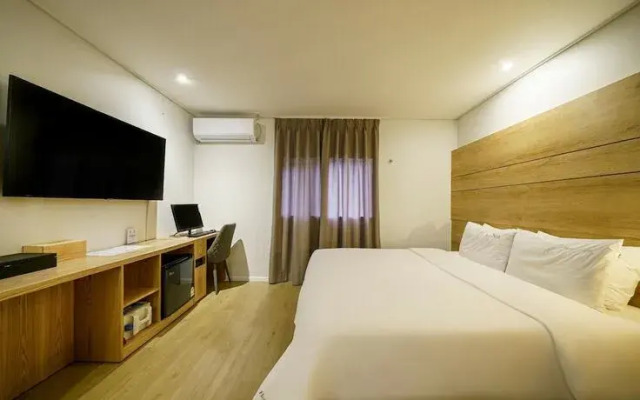 Gimhae Samgye Hotel Next