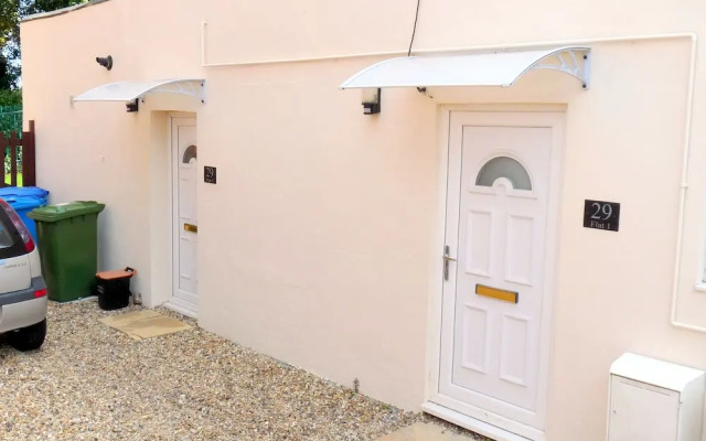 2-bed Flat With Superfast Wi-fi DW Lettings 29br