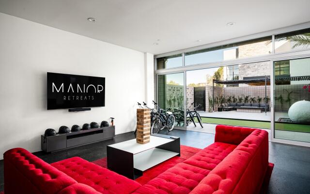 Old Town Scottsdale Iconic Modern Mansion