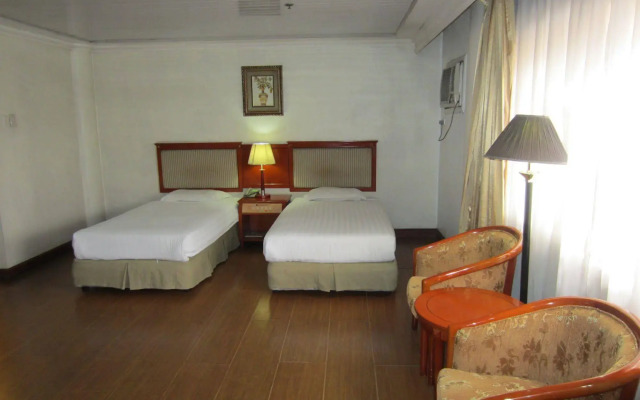 Grand Regal Hotel Bacolod