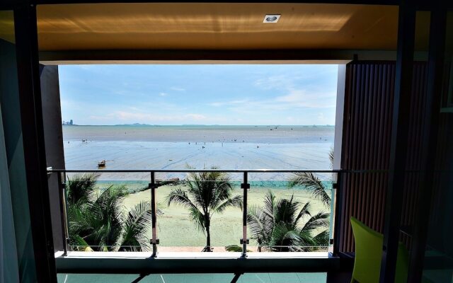 Golden Dragon Beach Resort