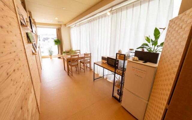 Million Pointz - Hostel