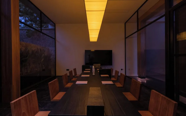 Anlai Rainforest Luxury Resort
