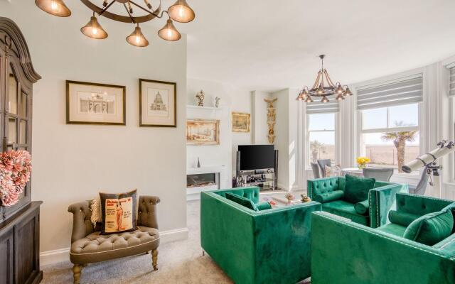 Lovely Apartment Near Town Center