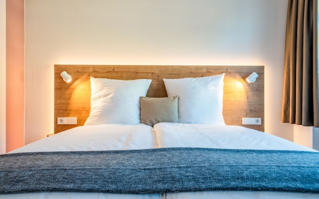 coucou Hotel