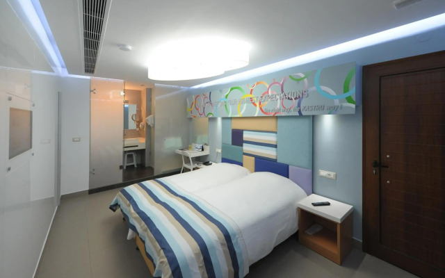 Kastro Hotel