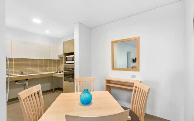 Quality Suites Pioneer Sands