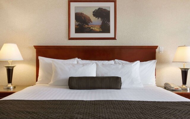 Days Inn & Suites - Langley