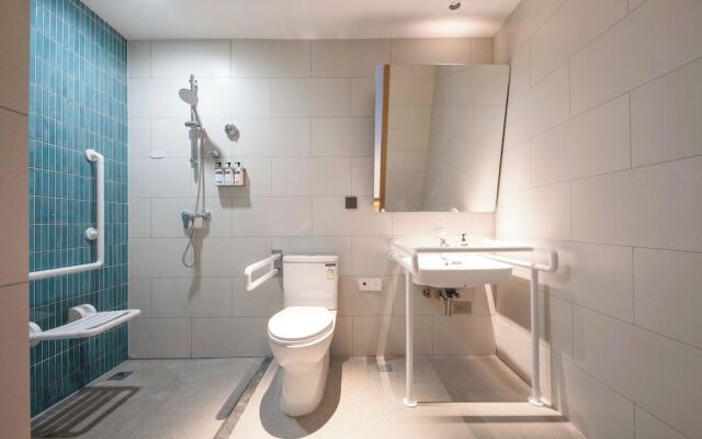 Holiday Inn Express Nanjing Jiangbei Wonhall Mall by IHG