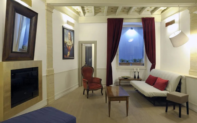 Raffaello Charmsuite