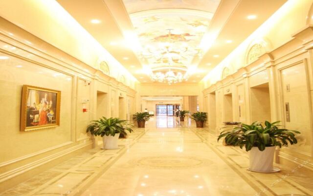 Vienna International Hotel (Zhengzhou FU Tower Metro Station)